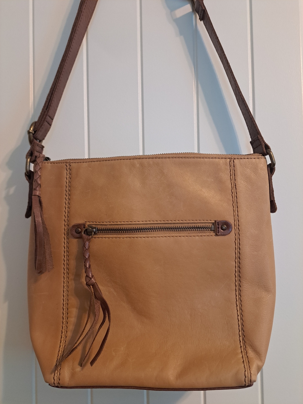 The Sak Ashland Leather Crossbody Bag / Shoulder Bag - Tan/Buttercup
